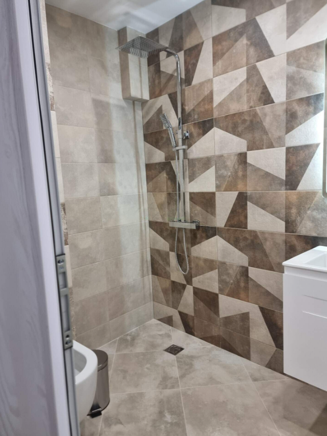 2-bedroom apartment — снимка 2 (Plovdiv Center, Пловдив)