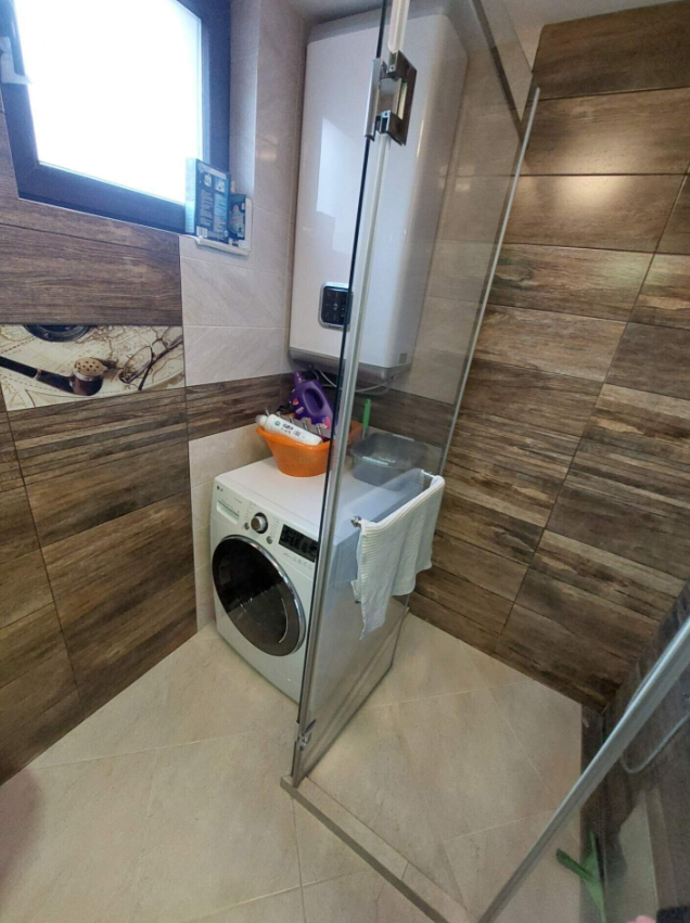2-bedroom apartment — снимка 2 (Kamenitza 1, Пловдив)