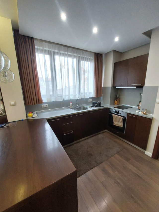 2-bedroom apartment — снимка 10 (Kamenitza 1, Пловдив)