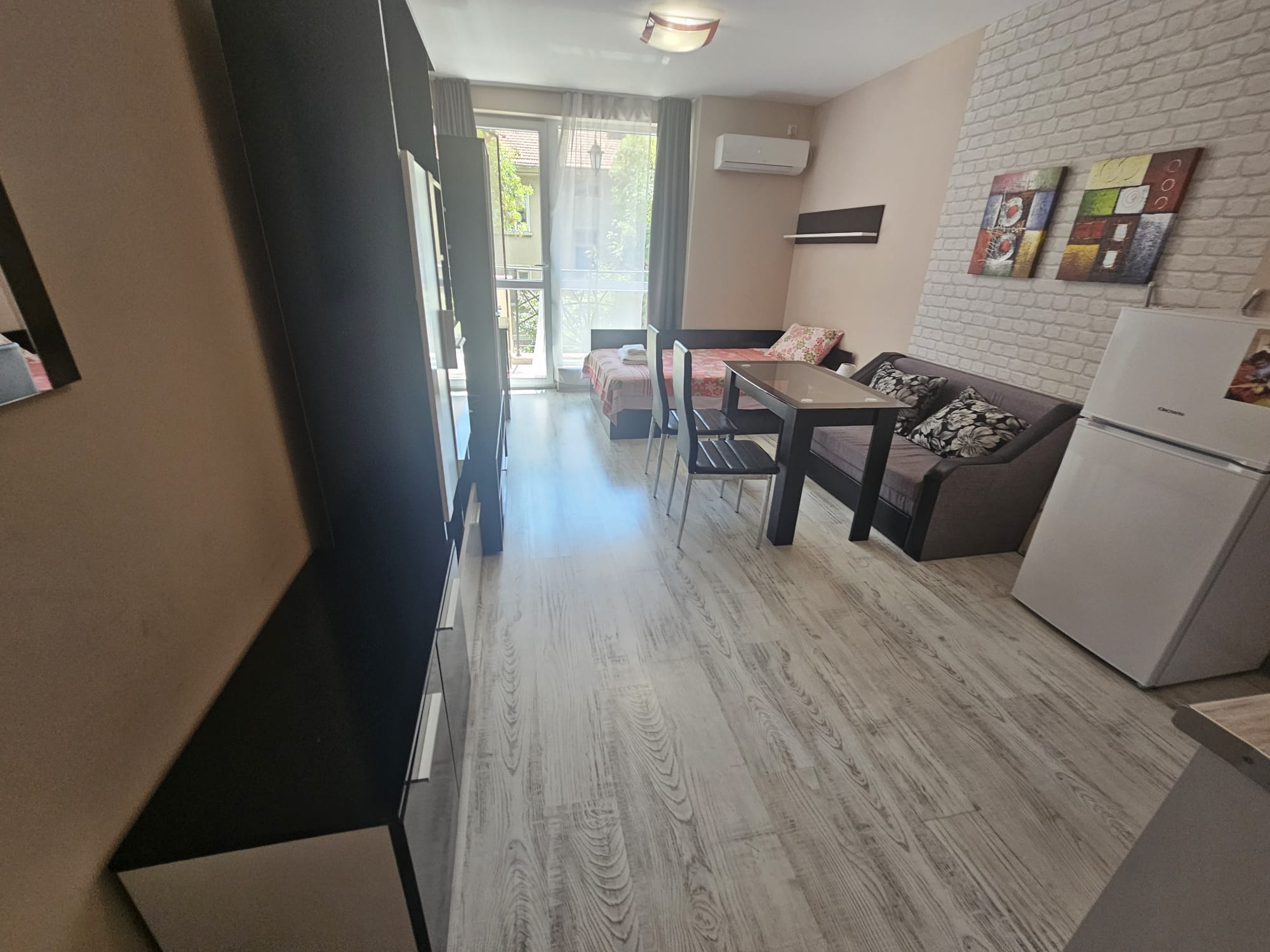 Identical studio apartments in Kavala Building Complex