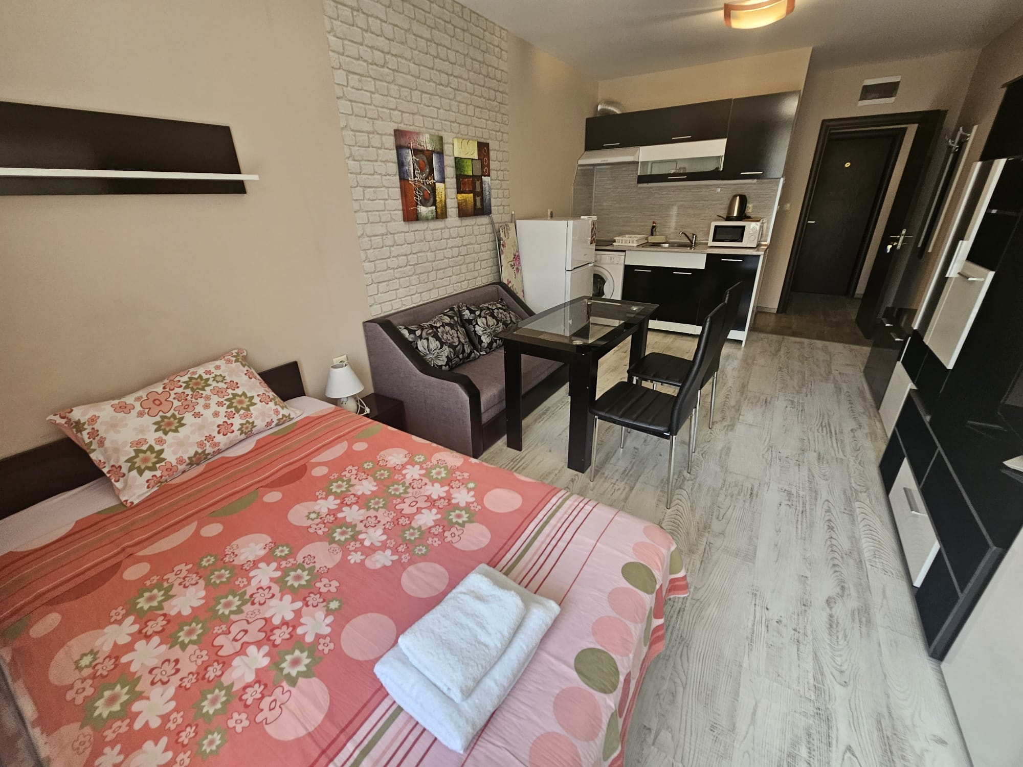 Identical studio apartments in Kavala Building Complex — снимка 4 (Medical University, Пловдив)