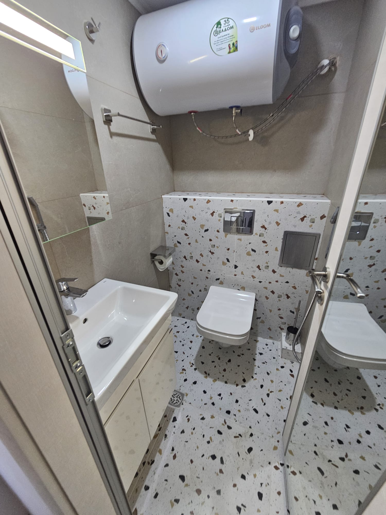 Brand new 1-bedroom apartment in the building of M-homes — снимка 2 (Medical University, Пловдив)