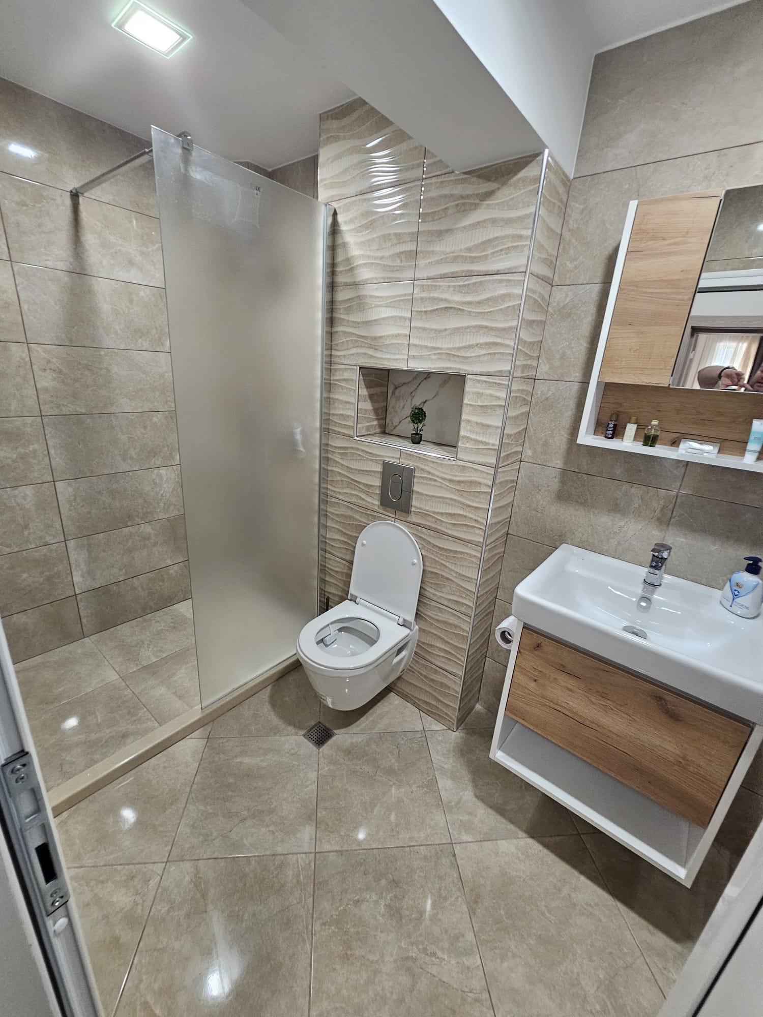Brand new 1 bedroom apartment in a new building — снимка 5 (Hristo Smirnenski, Пловдив)