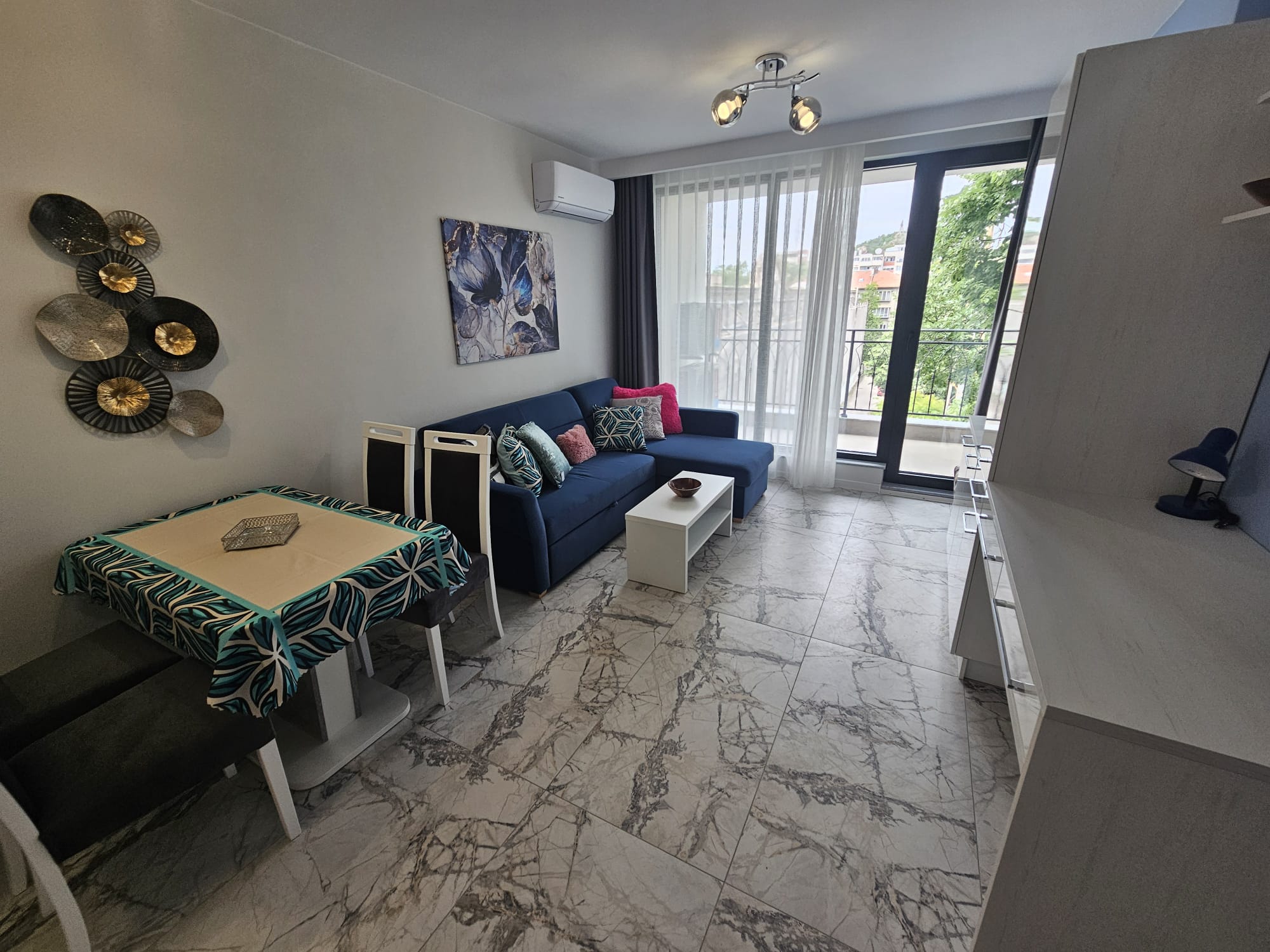 Brand new luxury 1-bedroom apartment in a new building complex — снимка 2 (Medical University, Пловдив)
