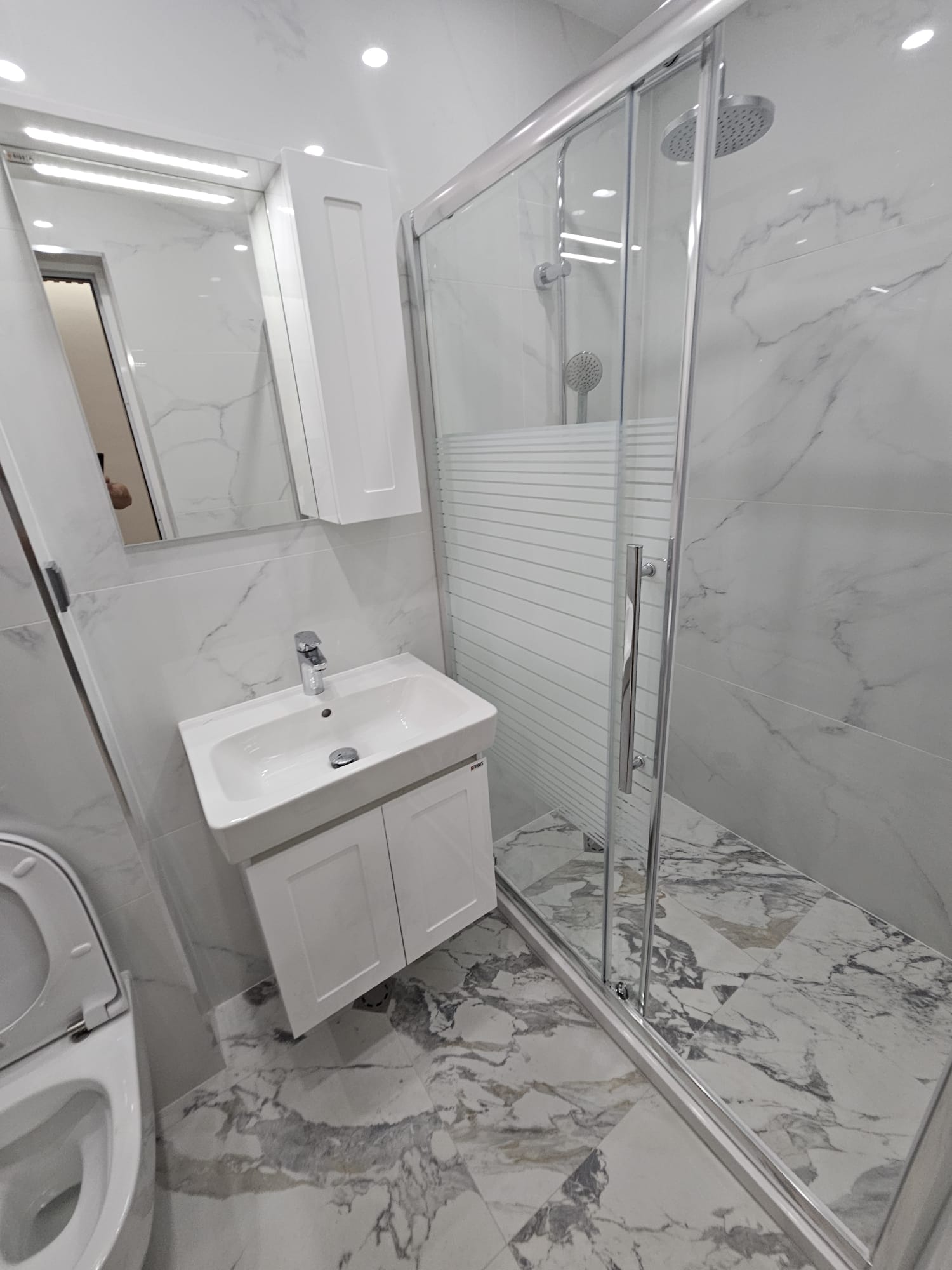 Brand new luxury 1-bedroom apartments — снимка 4 (Medical University, Пловдив)