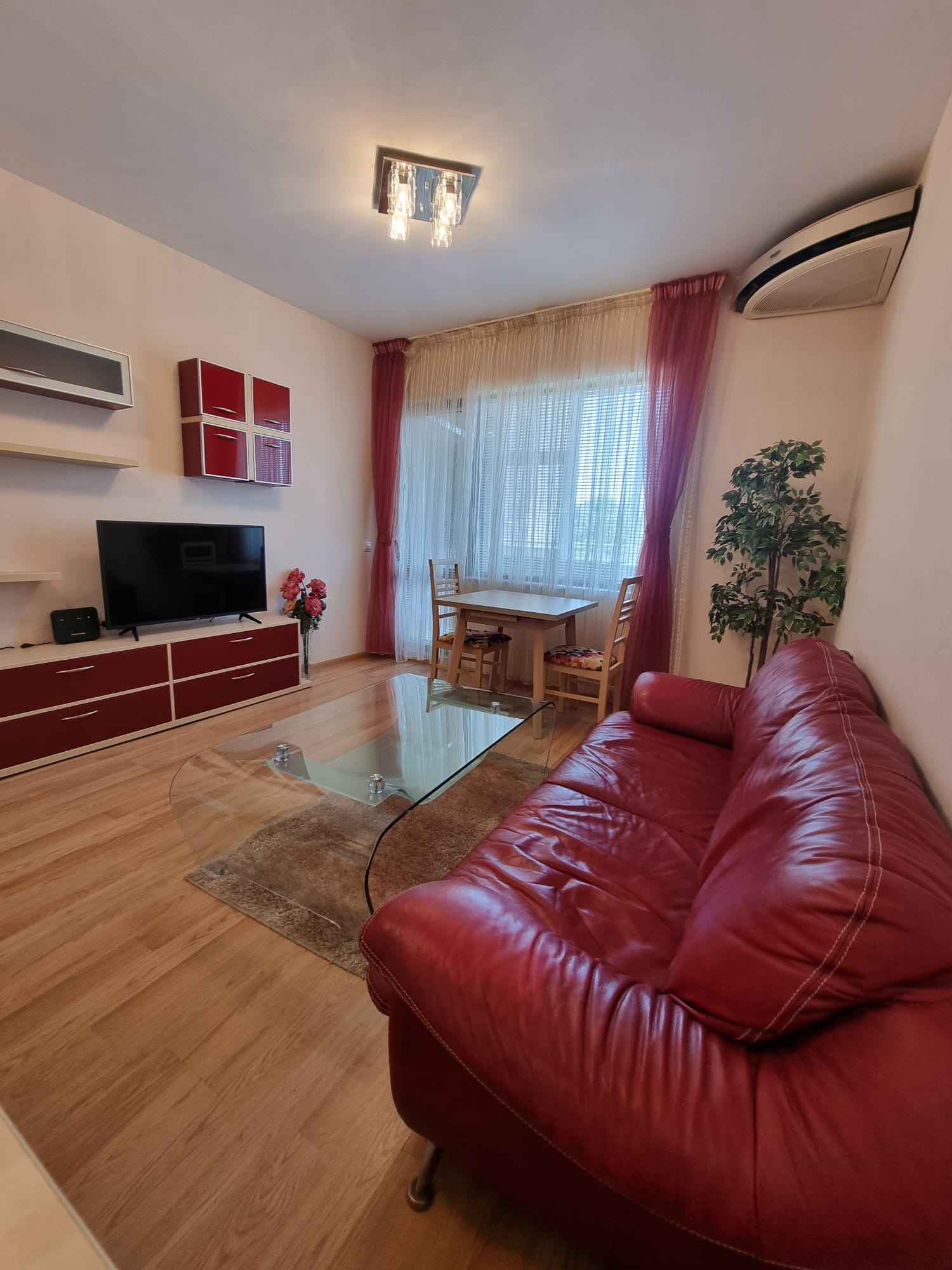 One bedroom apartment in a new building — снимка 2 (Medical University, Пловдив)