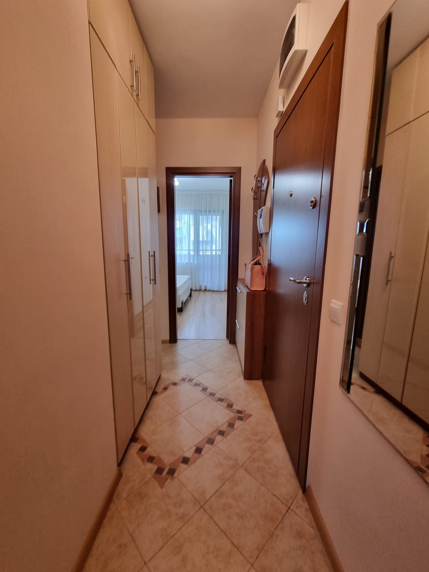 One bedroom apartment in a new building — снимка 4 (Medical University, Пловдив)