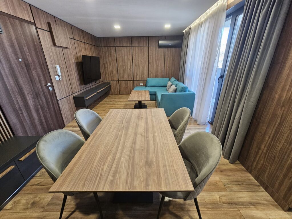 Mega lux 1-bedroom apartments