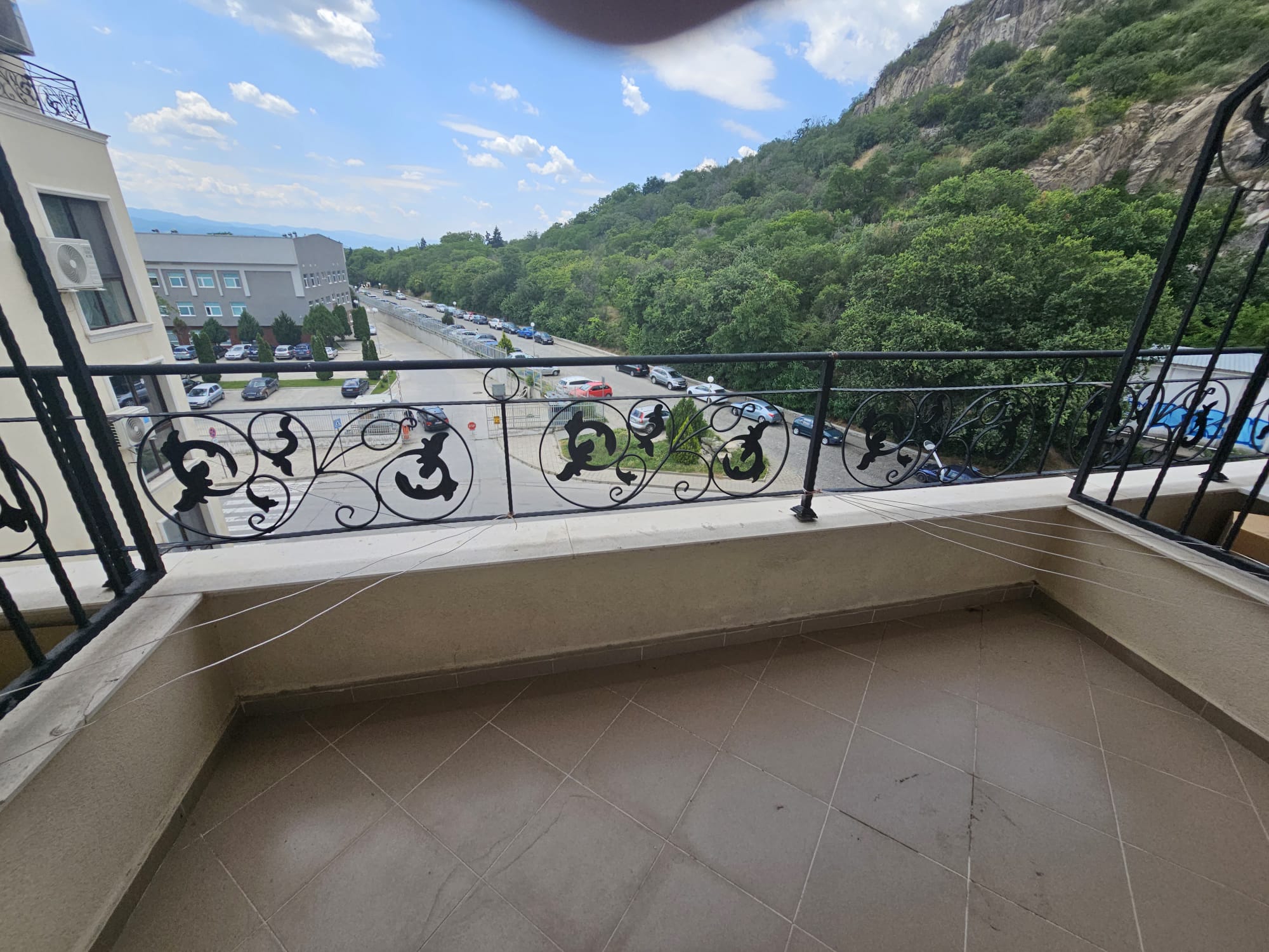 Brand new luxury studio apartments — снимка 3 (Youth Hill, Пловдив)