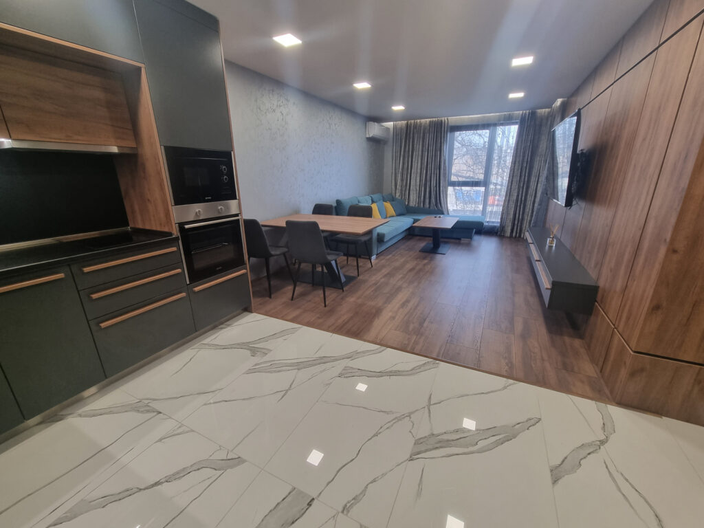 Luxury 1-bedroom Apartment