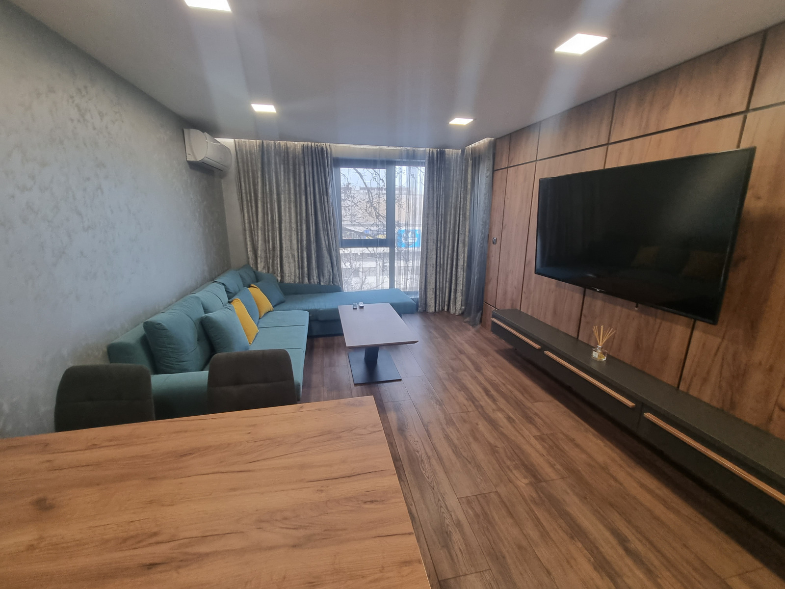 Luxury 1-bedroom Apartment — снимка 7 (Kamenitza 1, Пловдив)