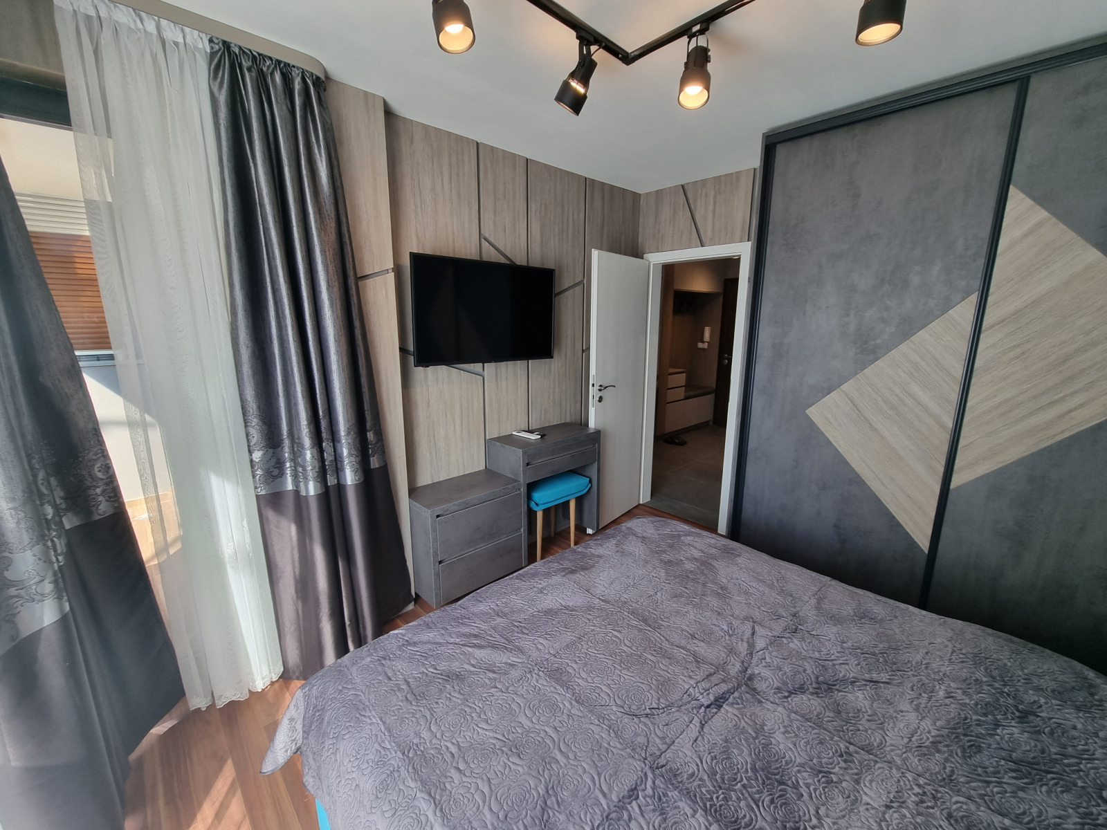 Luxury 1-bedroom apartment — снимка 9 (Youth Hill, Пловдив)