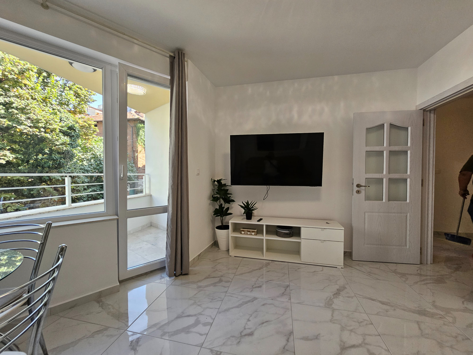 Luxury 1-bedroom apartment