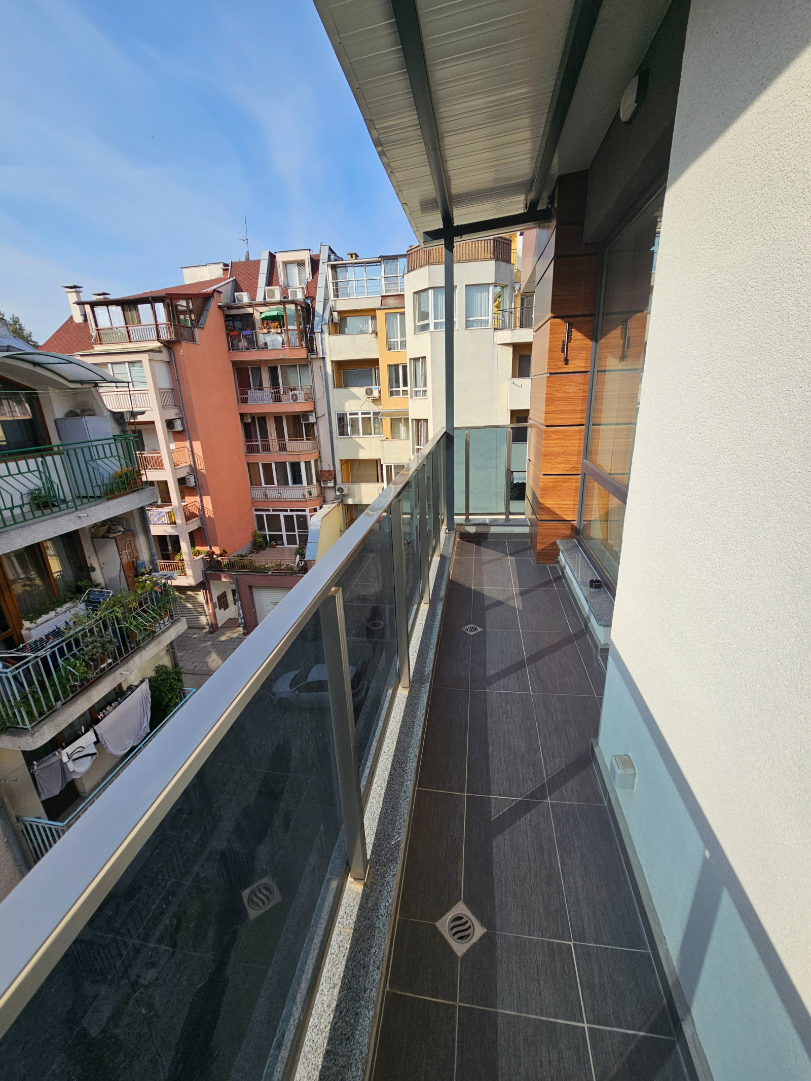 Luxury 1-bedroom apartment — снимка 12 (Karshiyaka, Пловдив)