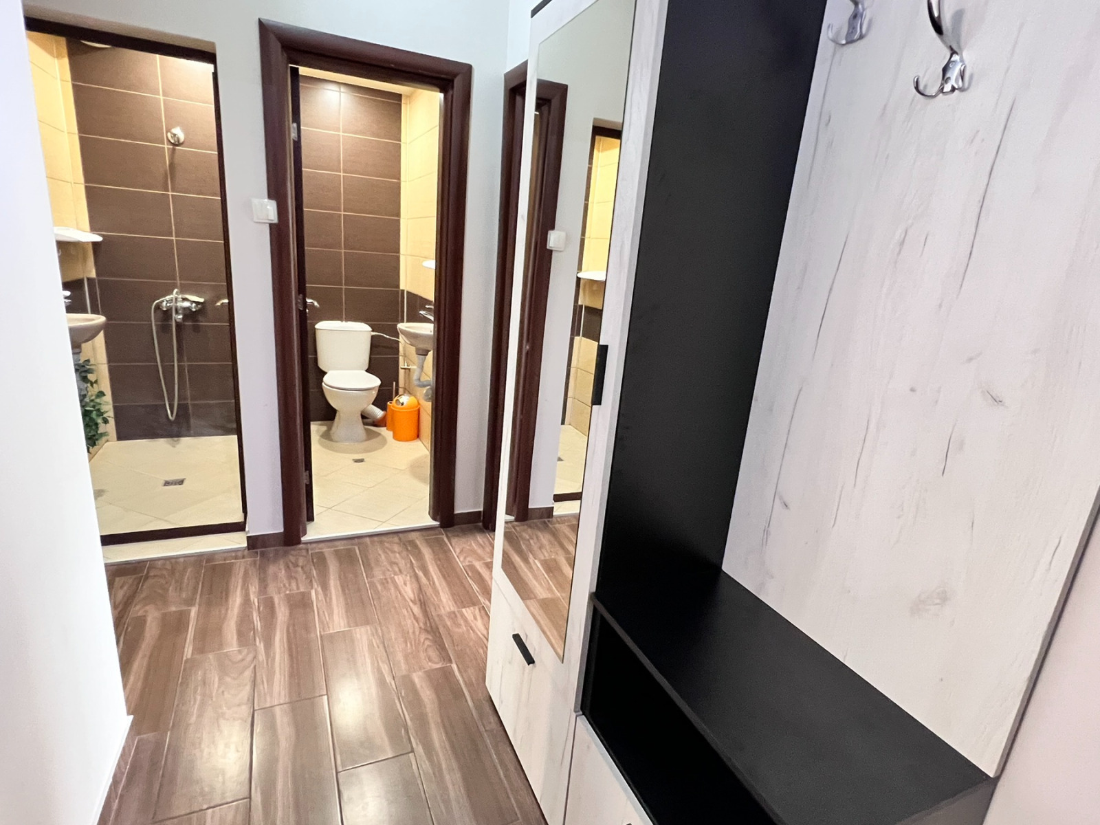Fully renovated 2-bedroom apartment — снимка 3 (Plovdiv Center, Пловдив)