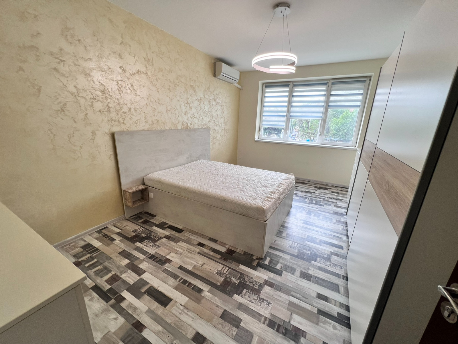 Fully renovated 2-bedroom apartment — снимка 6 (Plovdiv Center, Пловдив)