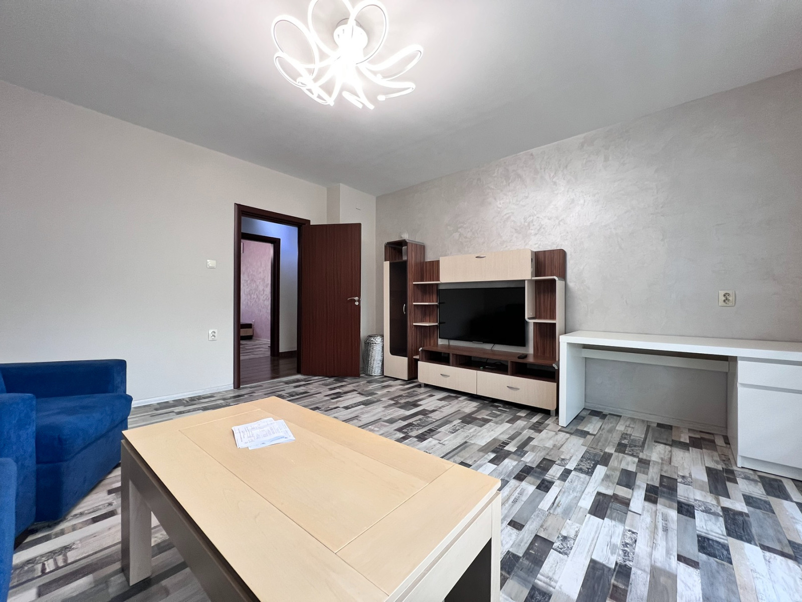 Fully renovated 2-bedroom apartment — снимка 8 (Plovdiv Center, Пловдив)