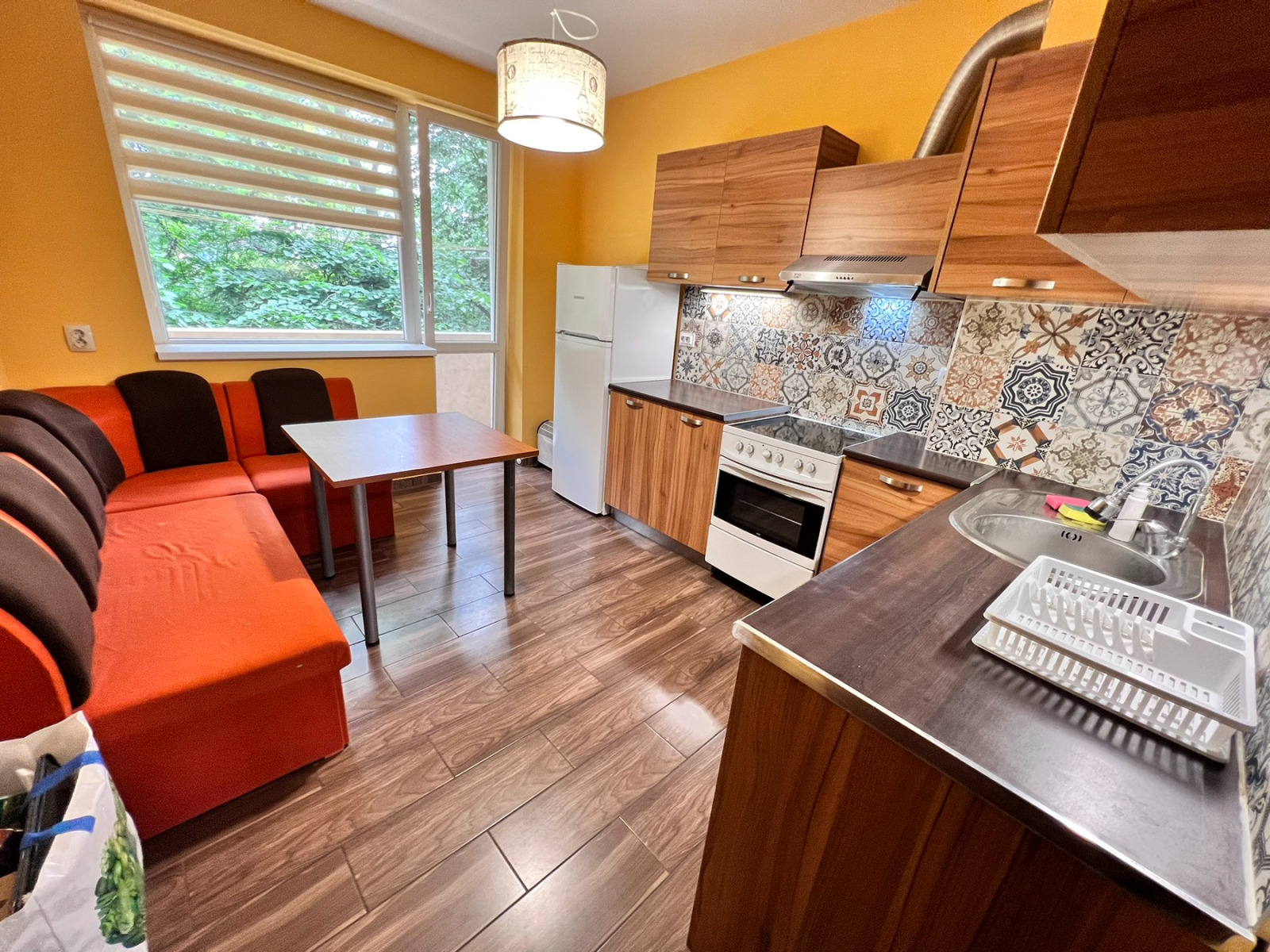 Fully renovated 2-bedroom apartment — снимка 7 (Plovdiv Center, Пловдив)