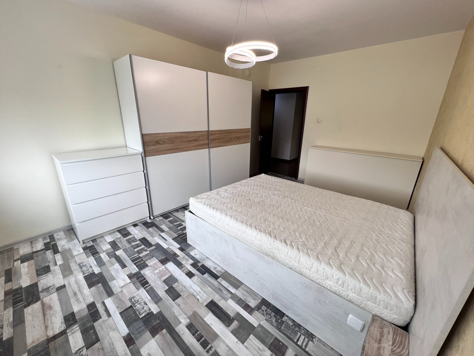Fully renovated 2-bedroom apartment — снимка 9 (Plovdiv Center, Пловдив)