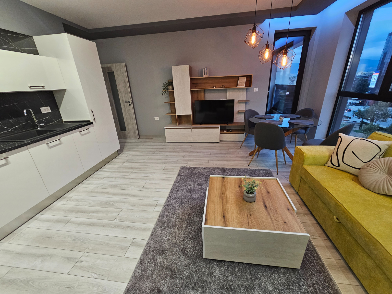 2-bedroom apartment — снимка 4 (Hristo Smirnenski, Пловдив)