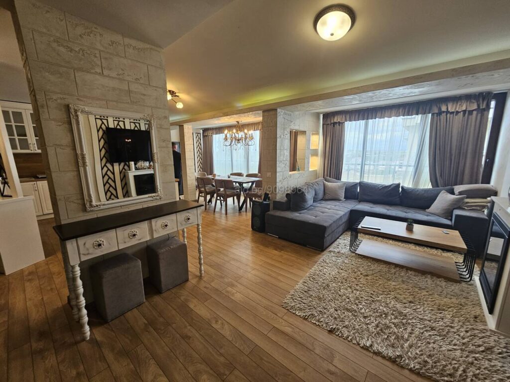 Brand new luxury apartment