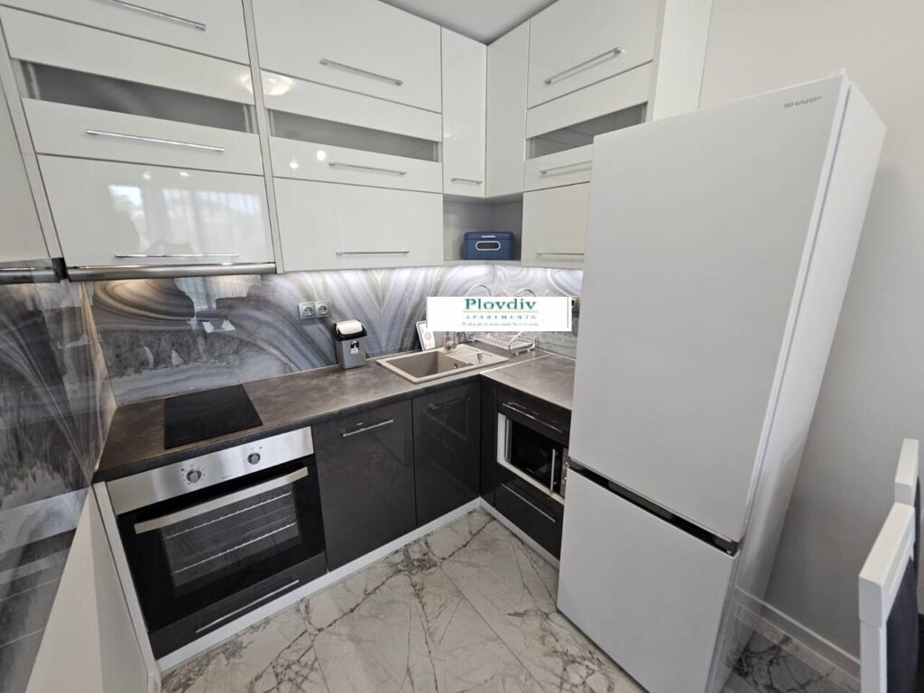 Modern  1-bedroom in the Center of the Plovdiv — снимка 3 (Plovdiv Center, Пловдив)