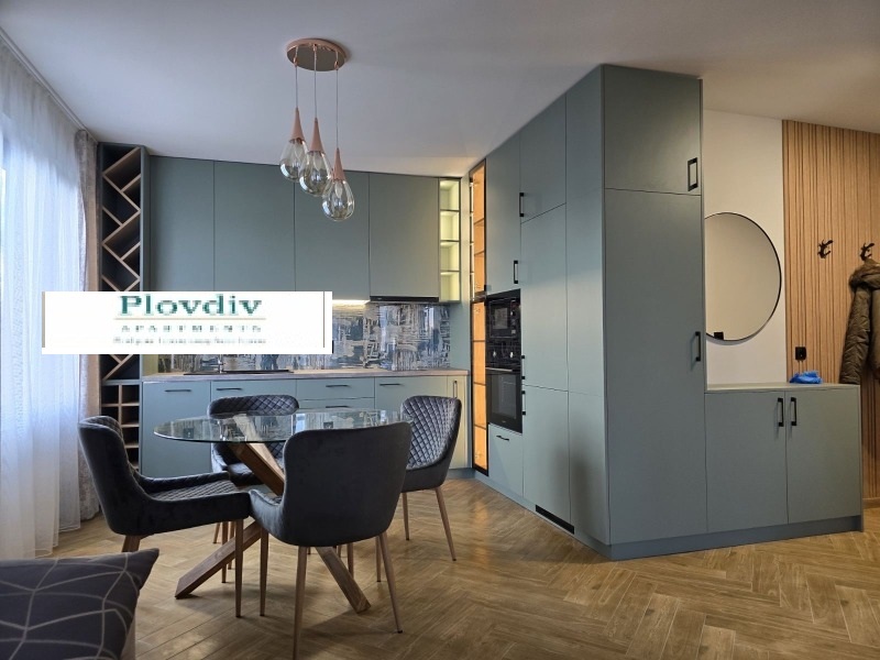 Luxury 1-bedroom apartment — снимка 2