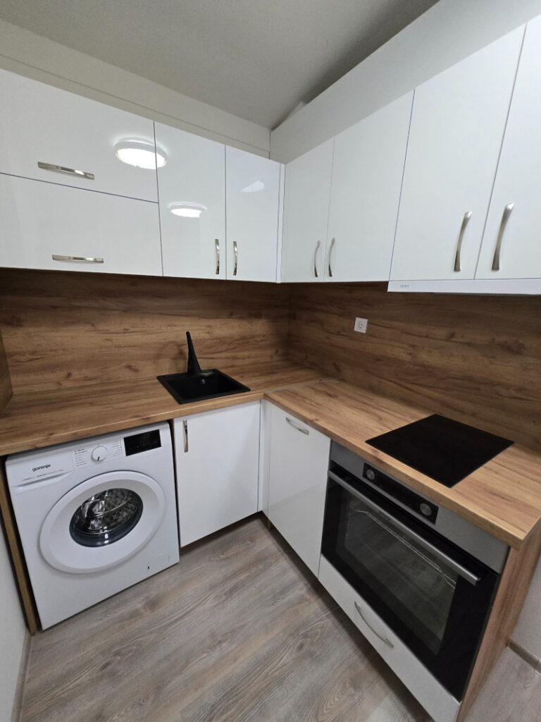 Luxury Studio Opposite of MU — снимка 4 (Medical University, Пловдив)