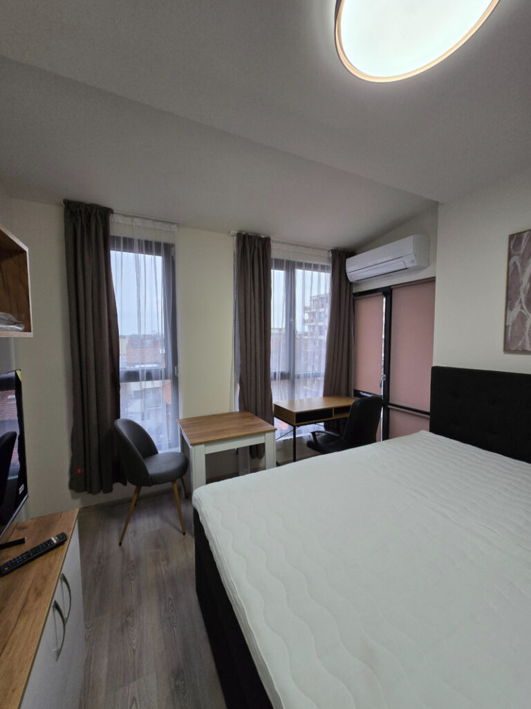 Luxury Studio Opposite of MU