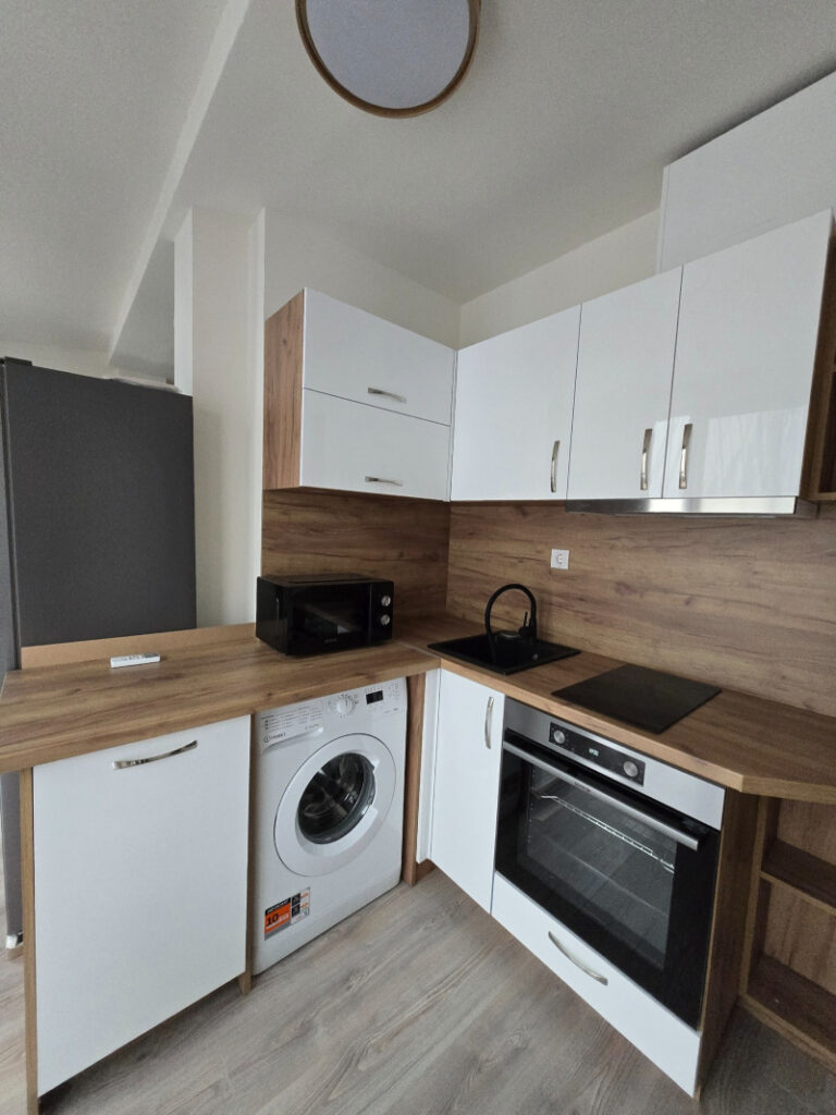 Luxury Studio Opposite of MU — снимка 3 (Medical University, Пловдив)