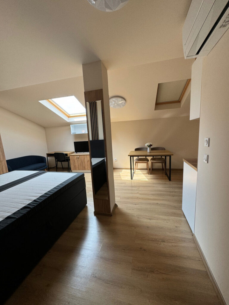 Luxury Studio Opposite Of MU — снимка 2 (Medical University, Пловдив)