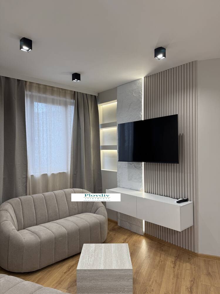 Luxury 2-bedroom in Smirnenski — снимка 2 (Hristo Smirnenski, Пловдив)