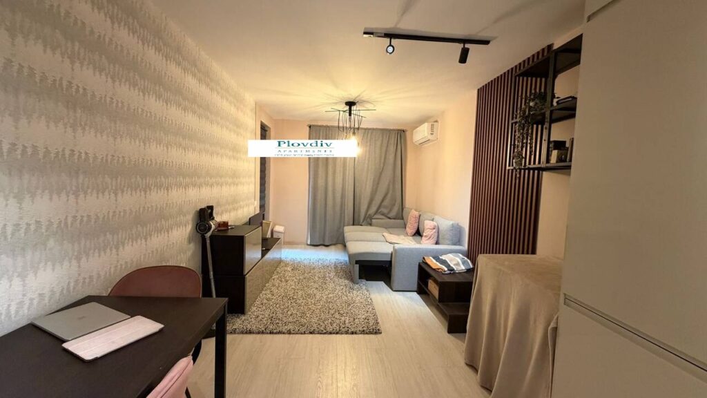 Modern 1-bedroom in Youth Hill — снимка 2 (Youth Hill, Пловдив)