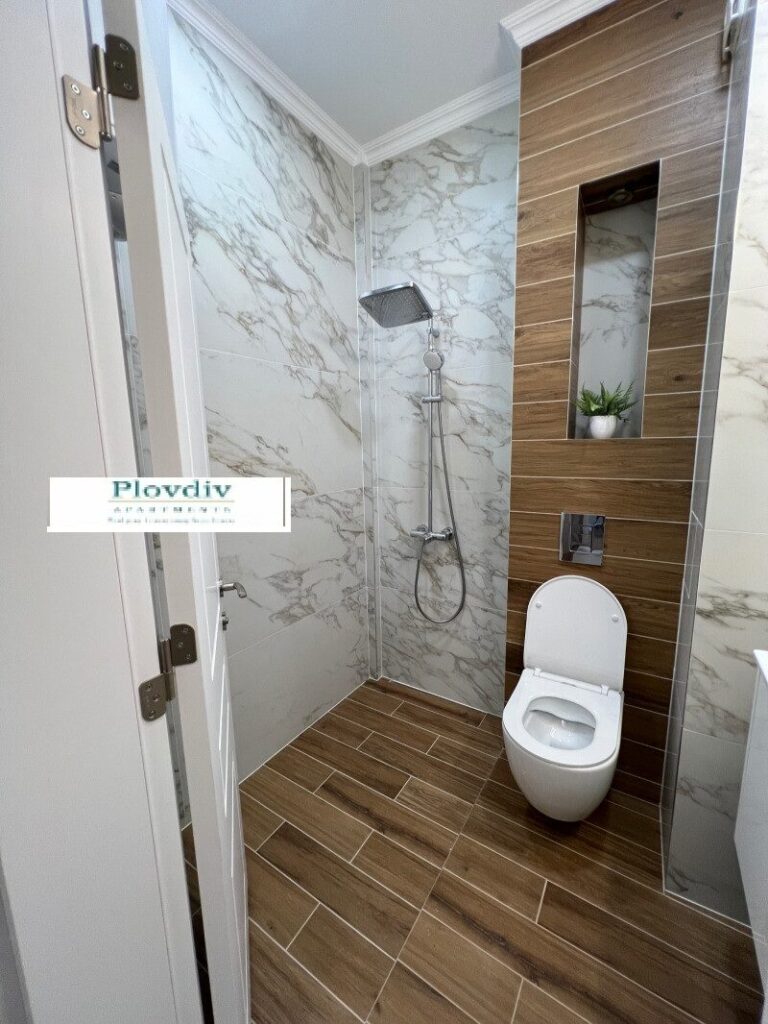 Luxury 1-bedroom in Youth Hill — снимка 4 (Youth Hill, Пловдив)