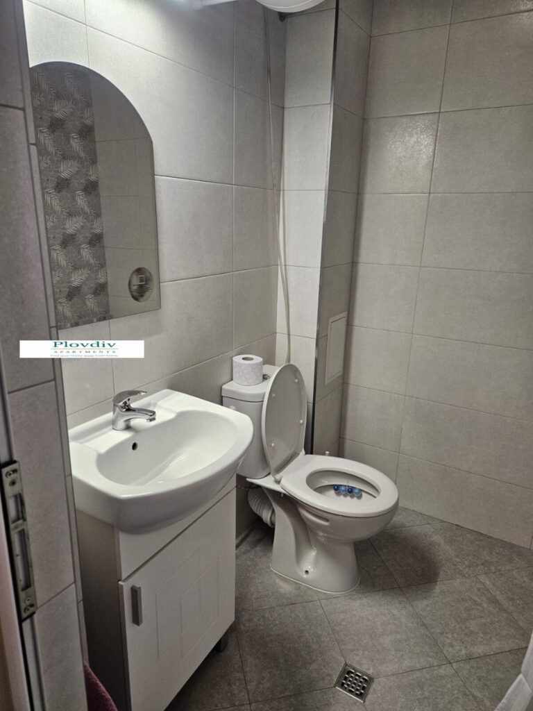 Modern 1-bedroom Opposite of Youth Hill — снимка 8 (Youth Hill, Пловдив)