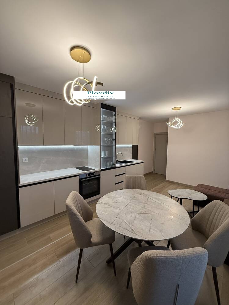Luxury 2-bedroom in Smirnenski — снимка 2 (Hristo Smirnenski, Пловдив)