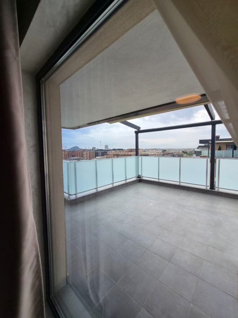 Luxury PentHouse in Twin Park — снимка 11