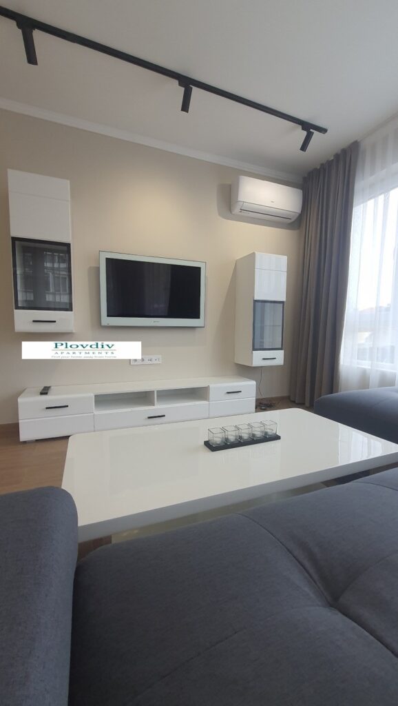 Luxury 1-Bedroom Apartment — снимка 2 (Plovdiv Center, Пловдив)