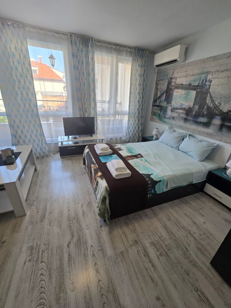 Modern 1 bedroom in Karshiaka