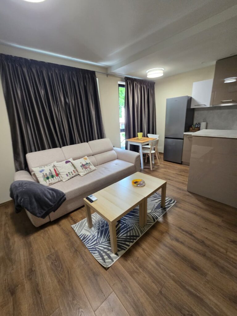 Luxury brand new 1 bedroom opposite Of Pulmed Hospital