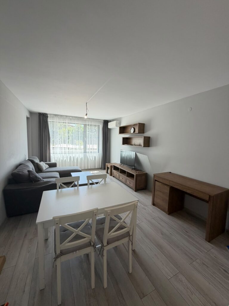 Modern 1 bedroom opposite of Dental Fac