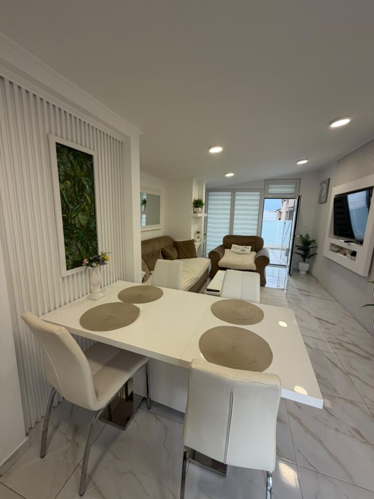 Luxury 2 bedroom apartment in Down Town